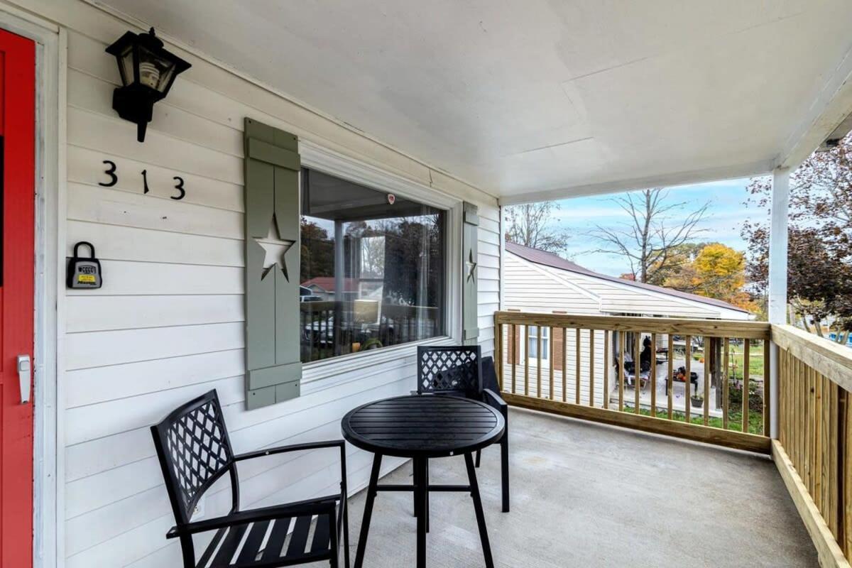 New River Gorge Cottage W Hot Tub, Fire Pit, Grill Oak Hill Exterior foto
